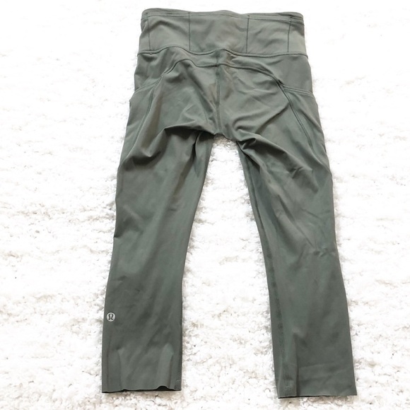 Lululemon Fast & Free Crop ll Grey Sage Nulux 4 flawless - Picture 10 of 11